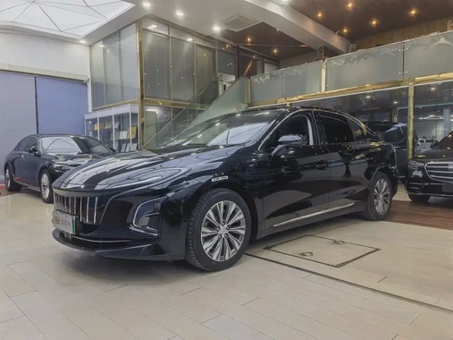 Hongqi E-QM5 2024