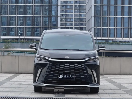 Lexus LM 2024