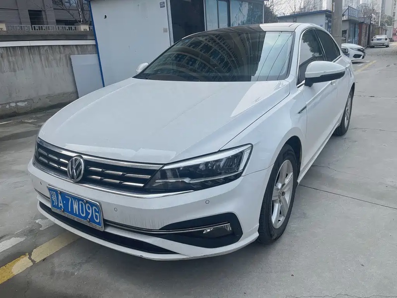 Volkswagen Lamando
