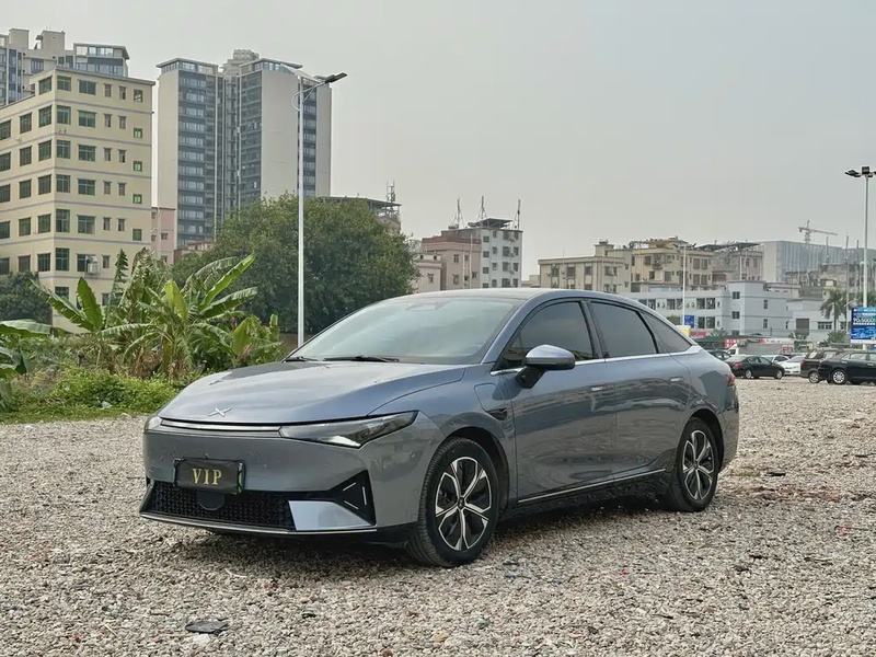 XPeng P5