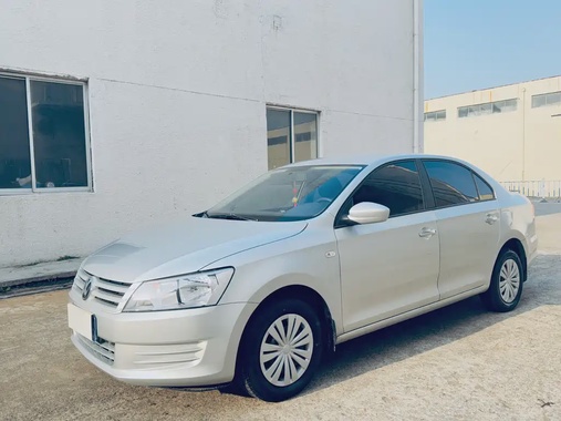 Volkswagen Santana 2013