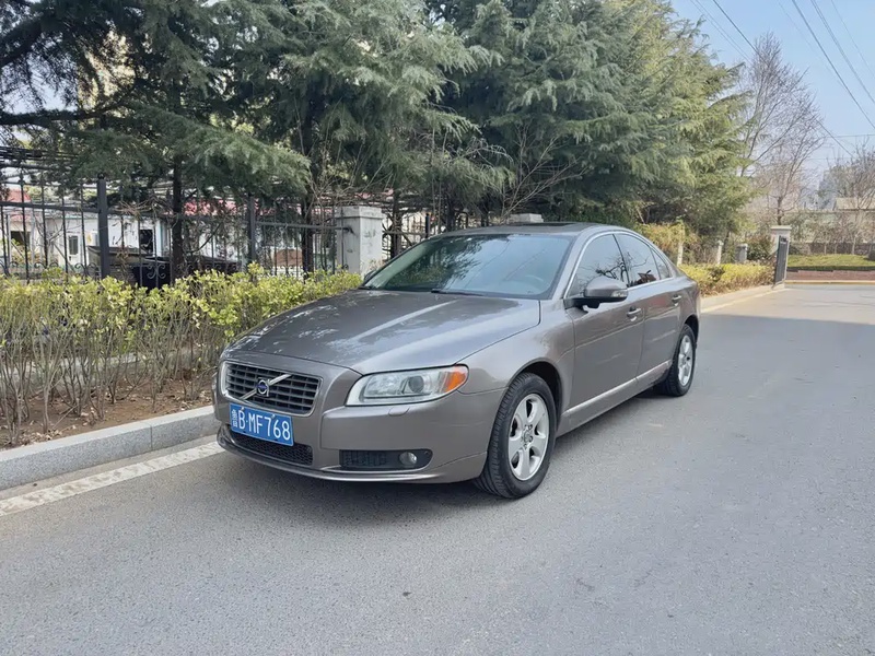Volvo S80