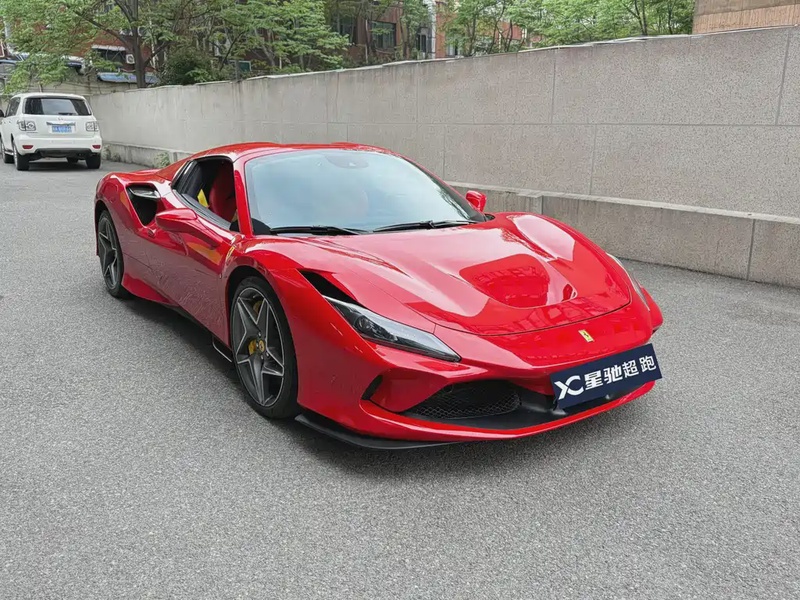 Ferrari F8