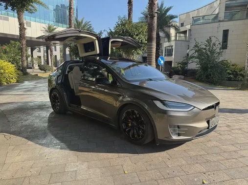 Tesla Model X 2017