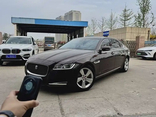 Jaguar XF 2021