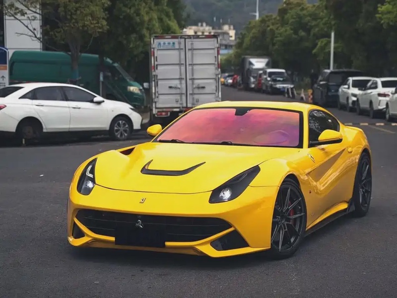 Ferrari F12