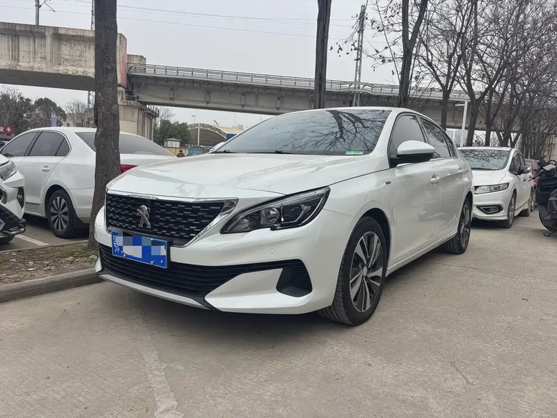Peugeot 408