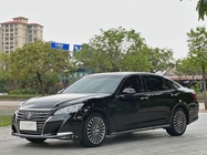 Toyota Crown 2018