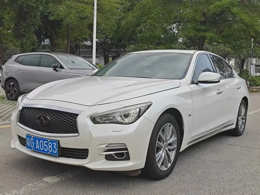 Infiniti Q50 2016