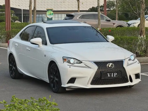 Lexus IS 2016