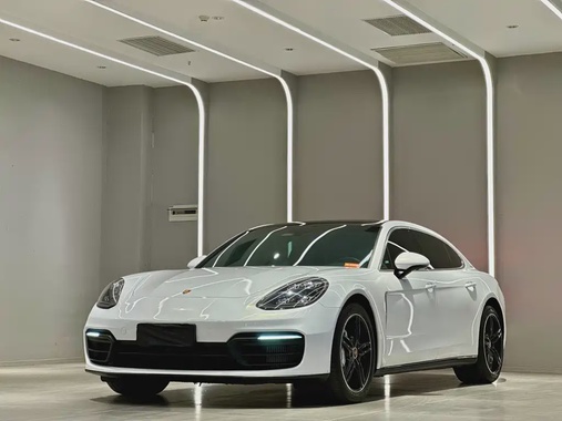 Porsche Panamera 2022