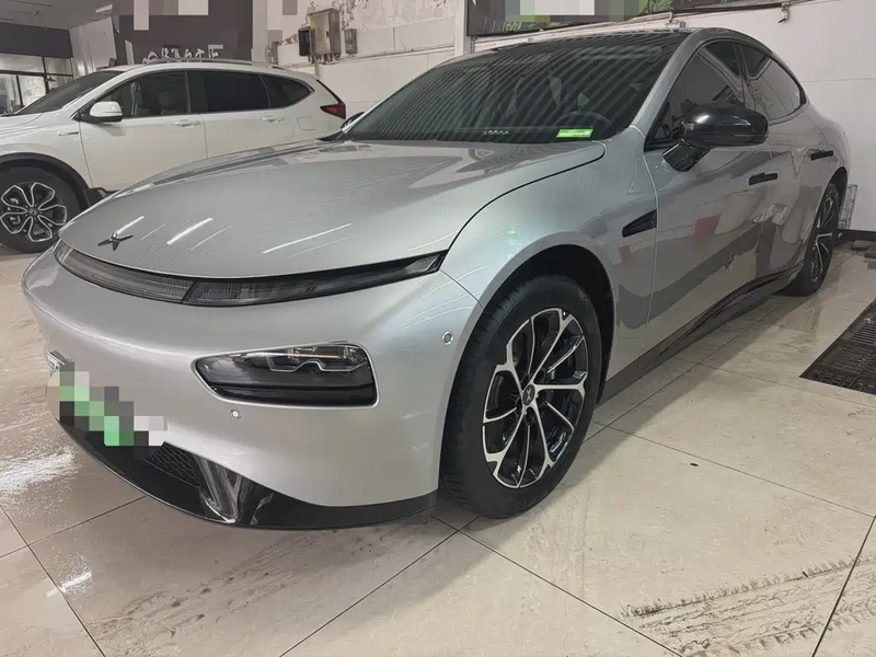 XPeng P7