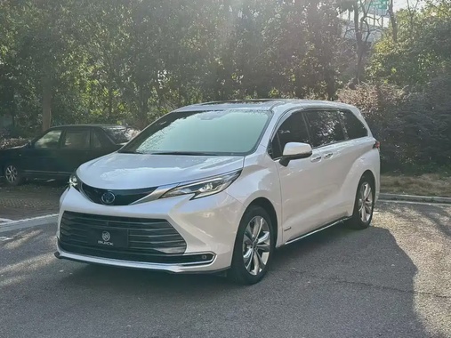 Toyota Sienna 2024