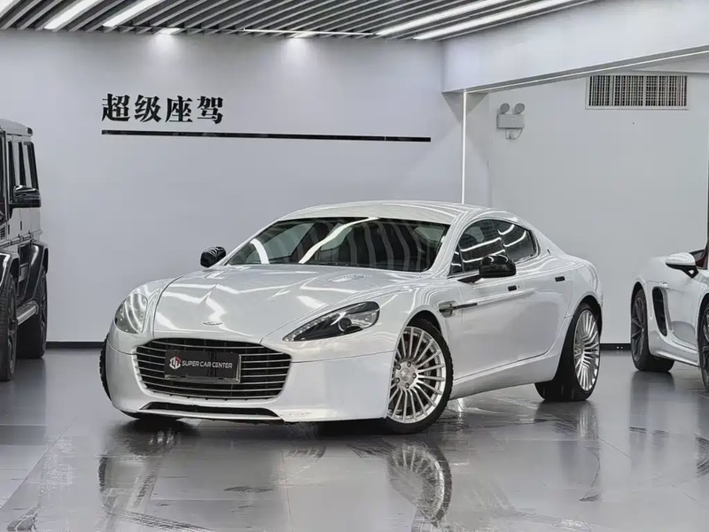 Aston Martin Rapide