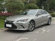 Lexus ES 2019