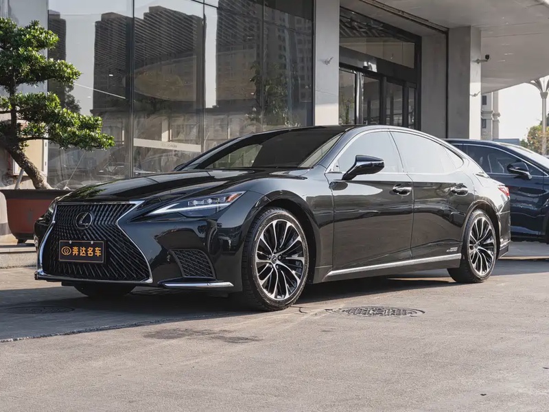 Lexus LS