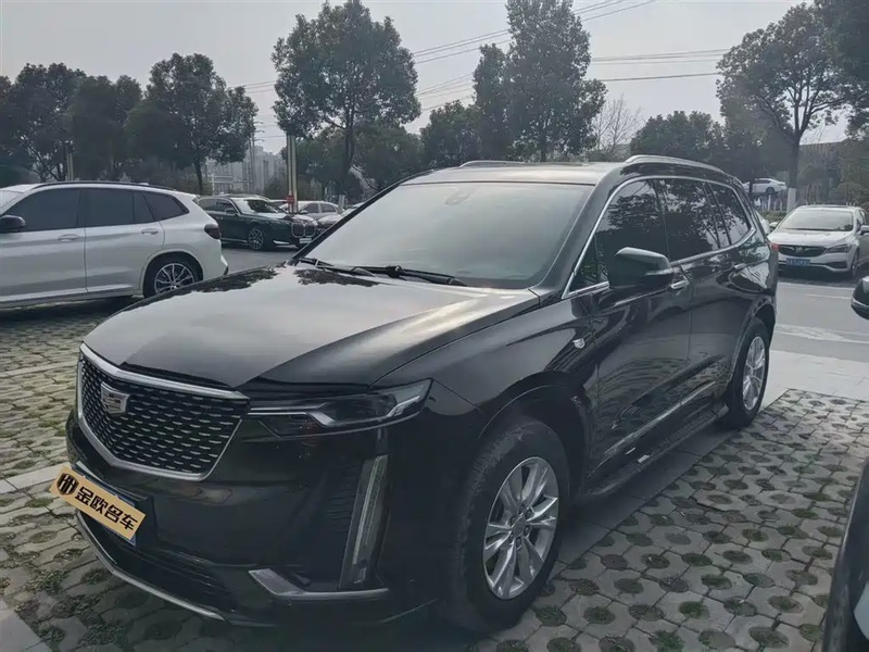 Cadillac XT6