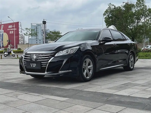 Toyota Crown 2017