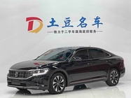 Volkswagen Passat 2023