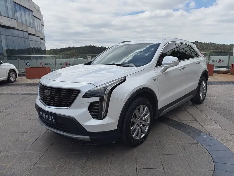 Cadillac XT4