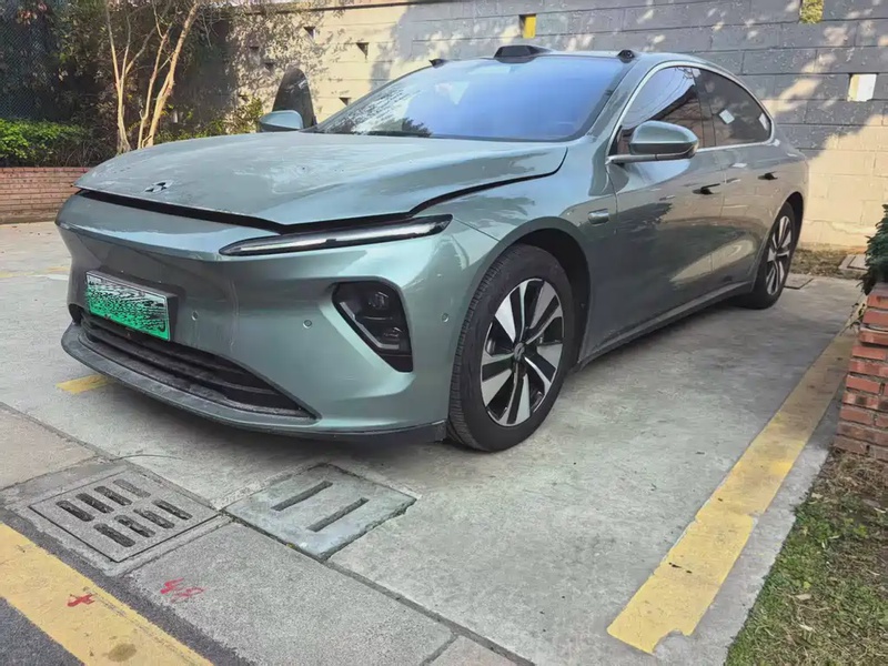 NIO ET7