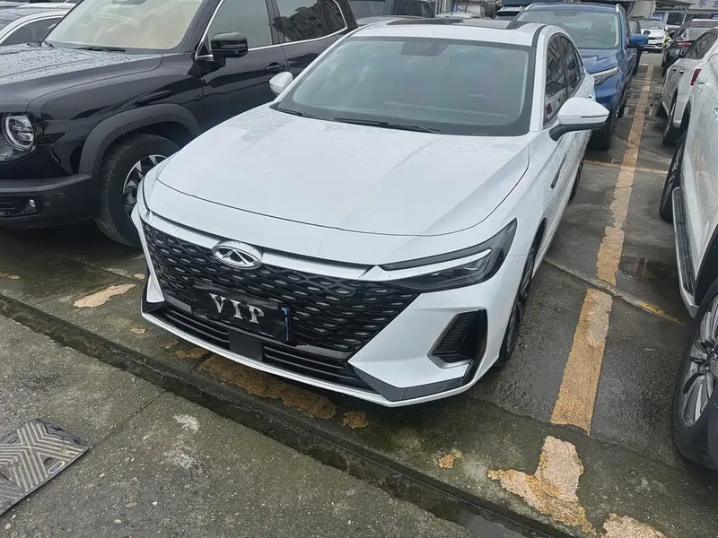 Chery Arrizo 8