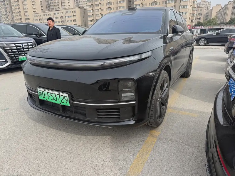 Li Auto L7
