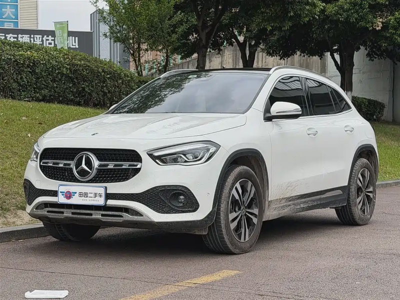 Mercedes-Benz GLA-Class