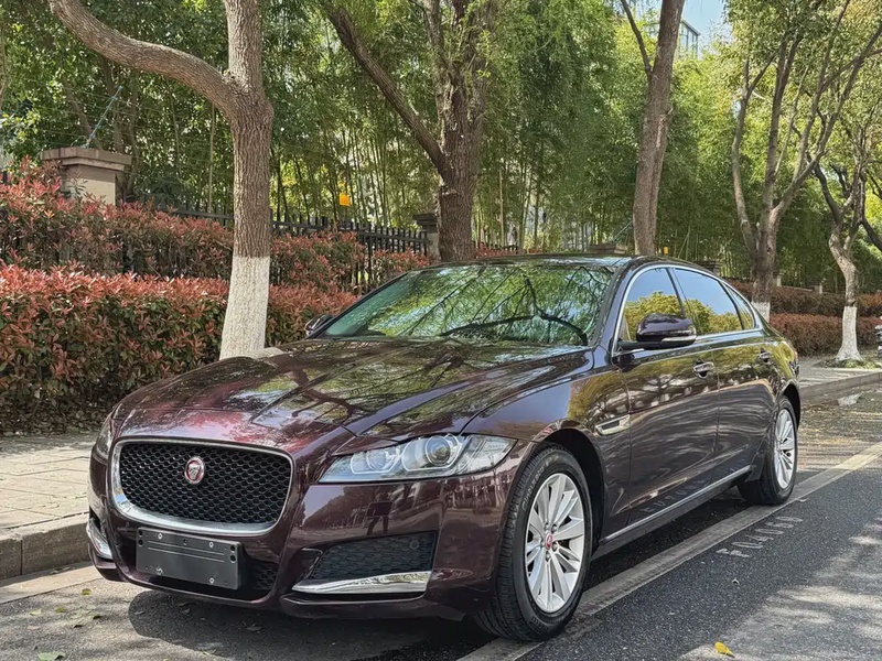 Jaguar XFL