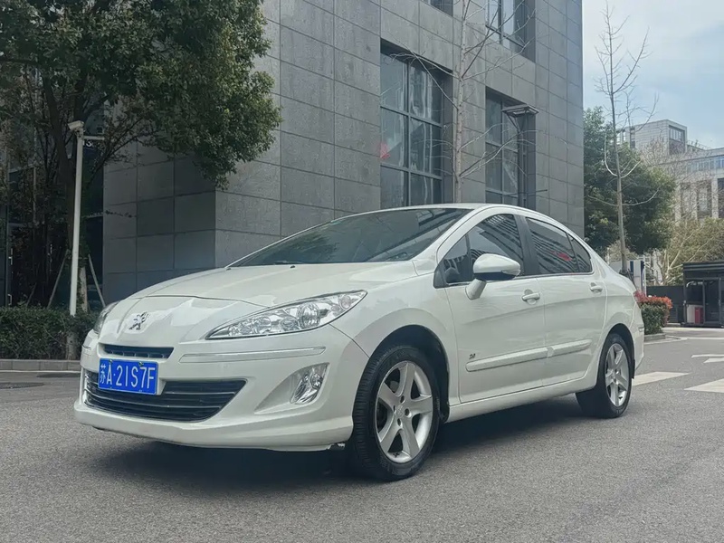 Peugeot 408