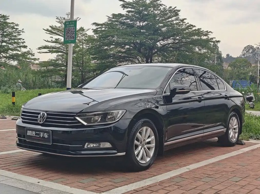 Volkswagen Magotan 2016