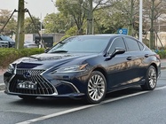 Lexus ES 2022