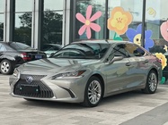 Lexus ES 2020