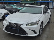 Lexus ES 2021