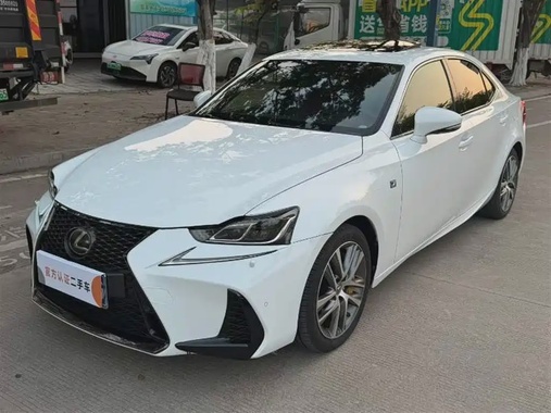 Lexus IS 2017