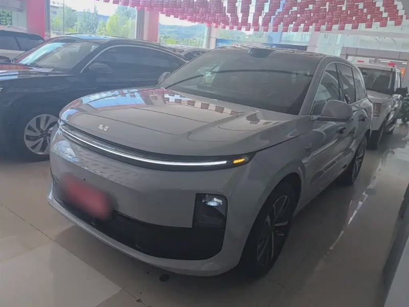 Li Auto L6