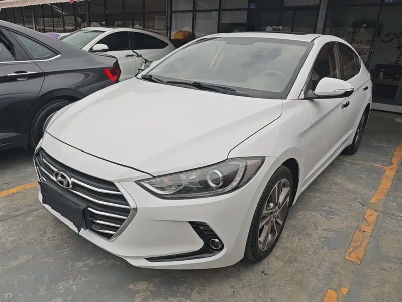 Hyundai Elantra