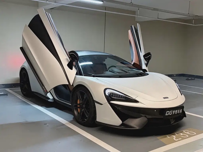 McLaren 570