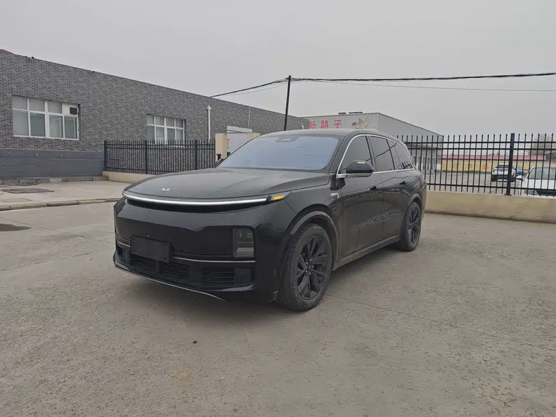 Li Auto L8