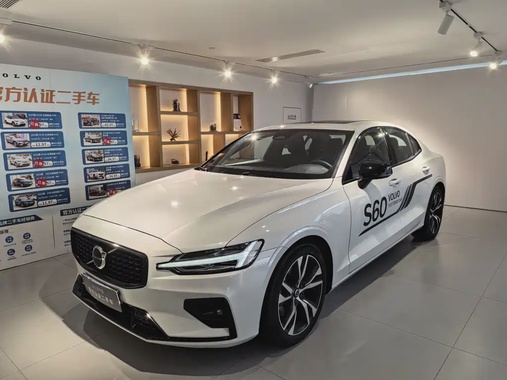 Volvo S60 2024