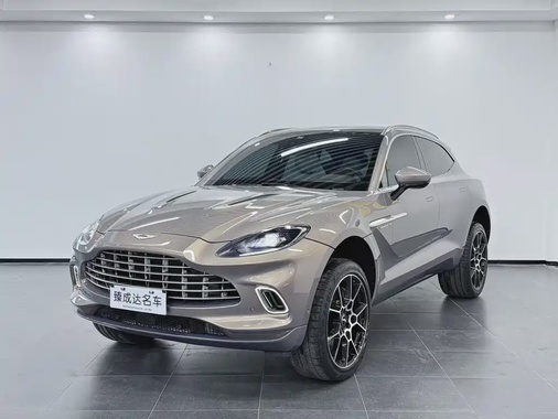 Aston Martin DBX 2022