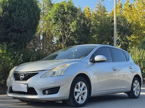 Nissan Tiida 2013