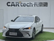 Lexus ES 2021