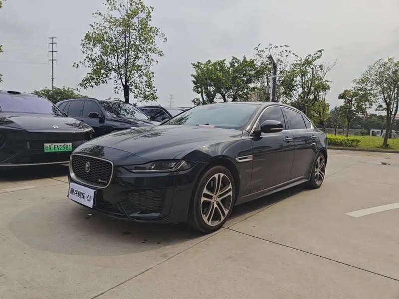 Jaguar XE