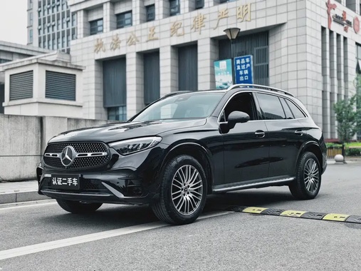 Mercedes-Benz GLC-Class 2023