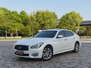 Infiniti Q70 2018