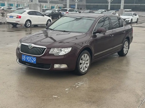 Skoda Superb 2012