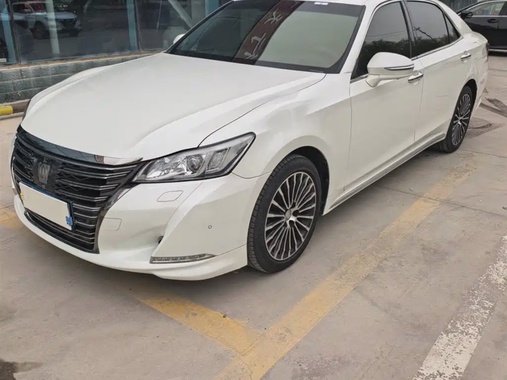 Toyota Crown 2019