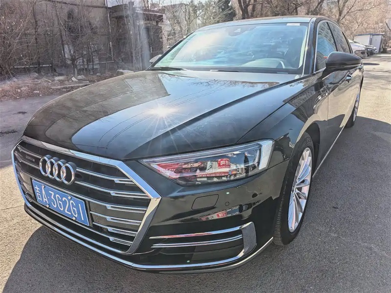 Audi A8