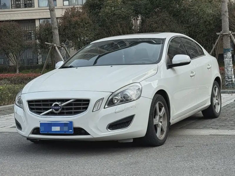 Volvo S60